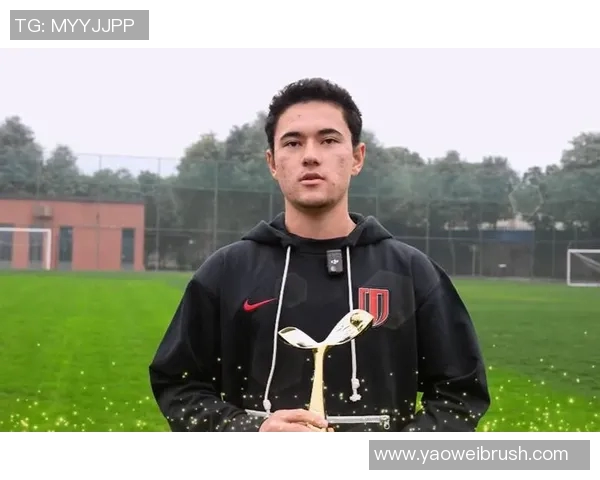 努涅斯的崛起与挑战：揭示这位新星在足球世界中的潜力与未来发展